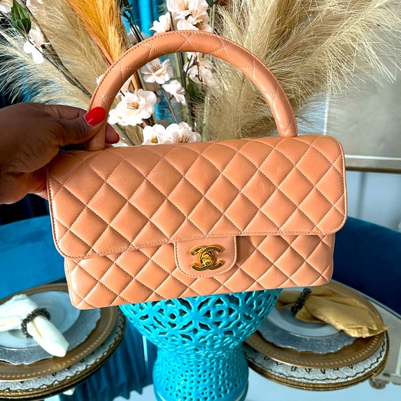 Chanel bag - Picture 1 of 6